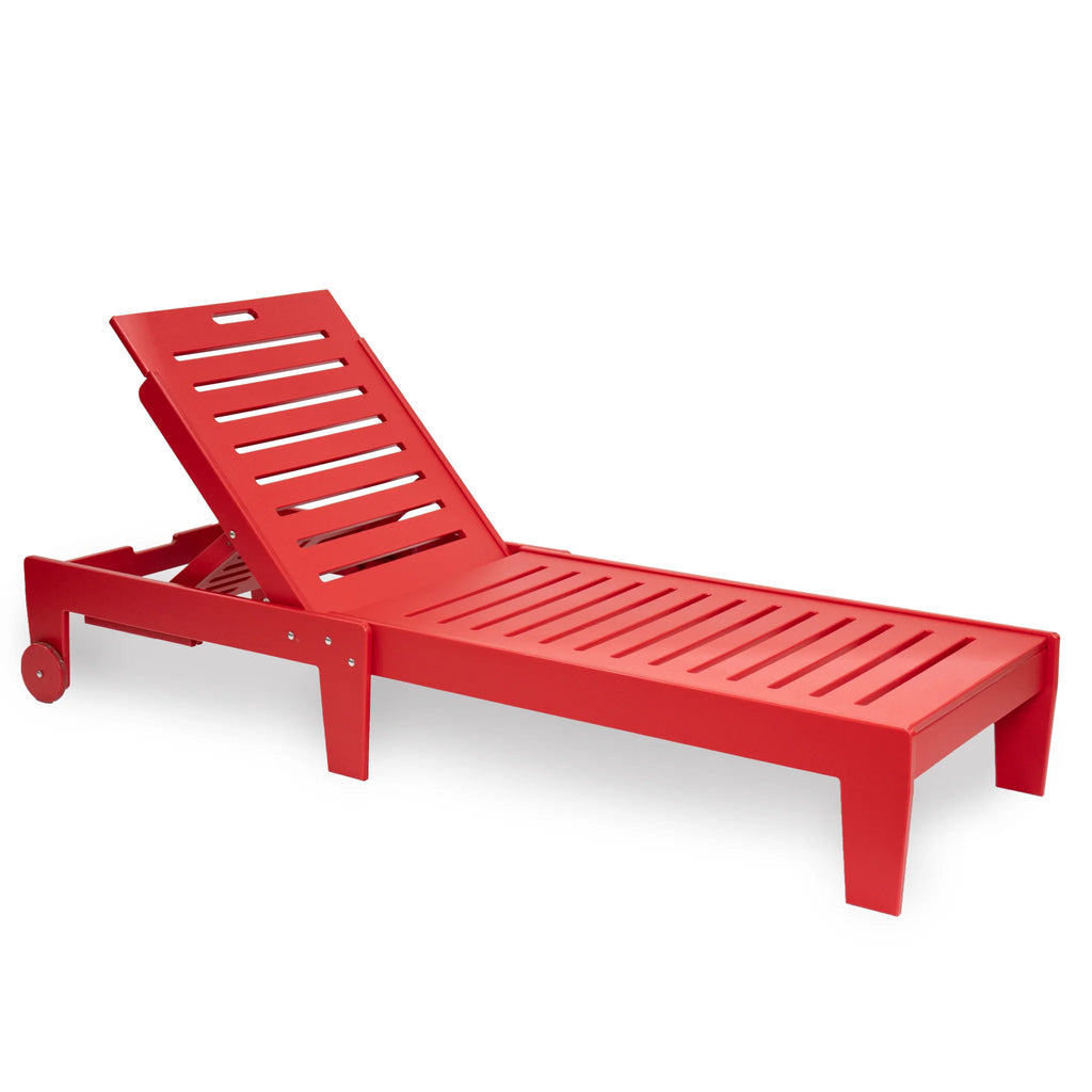 Outdoor Lounge Chair - Muskoka Fire Pits