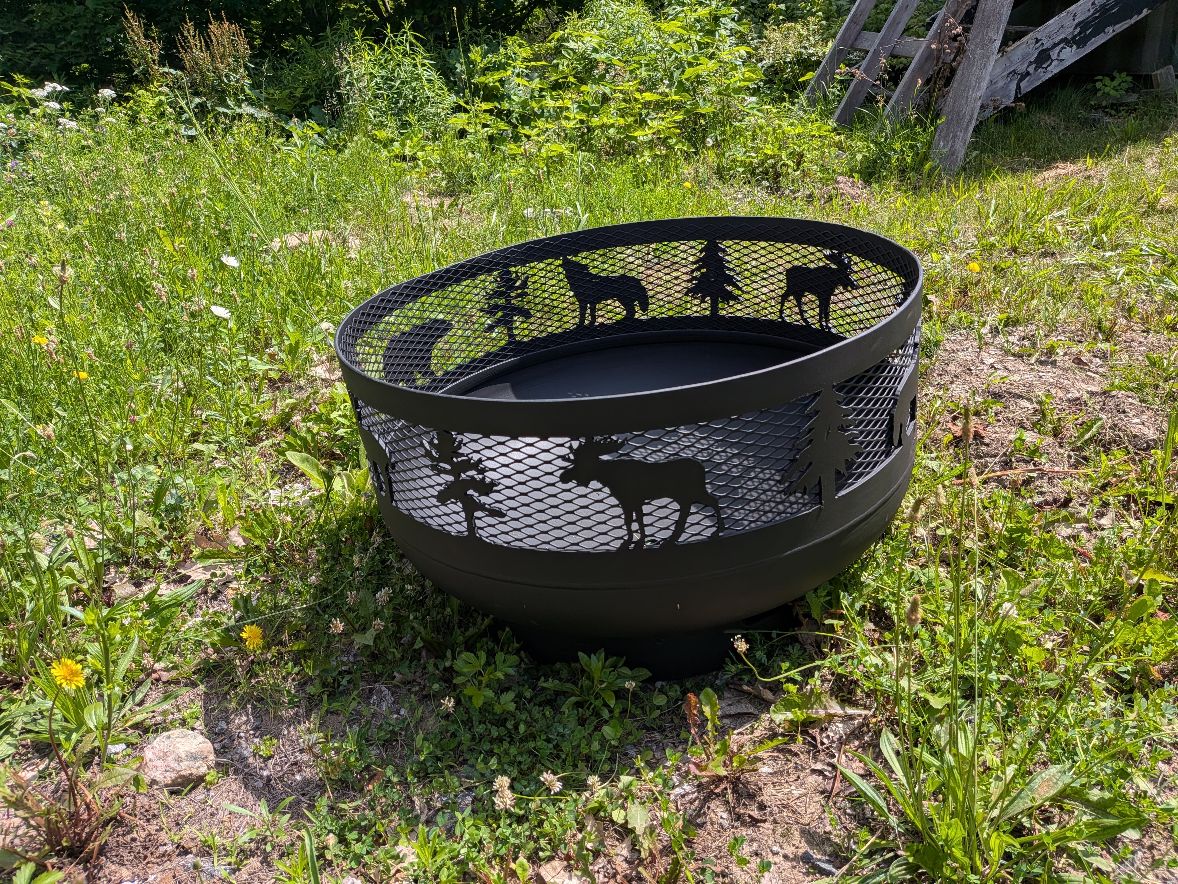 Low Profile Carved Fire Pit - Wild Life